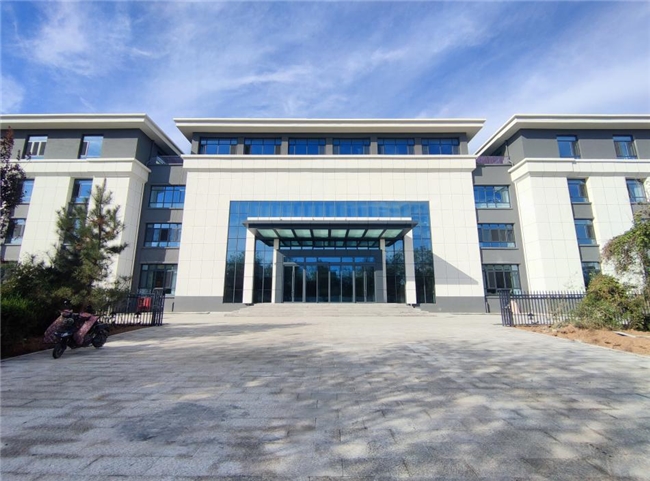 中建六局七建公司承建的中共鸡泽县委党校基础设施建设项目通过竣工验收