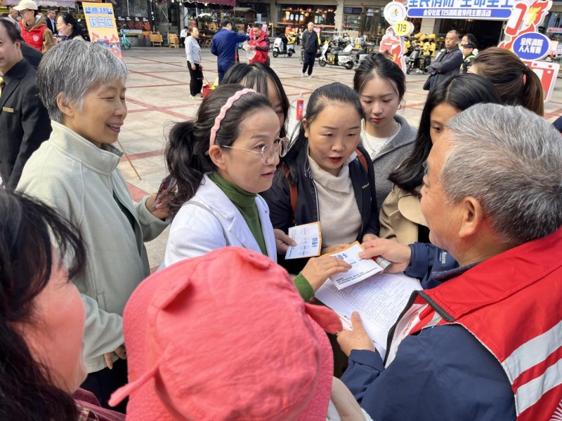 成都高新区桂溪街道永安社区成功举办“全民消防·生命至上”119消防宣传月主题活动
