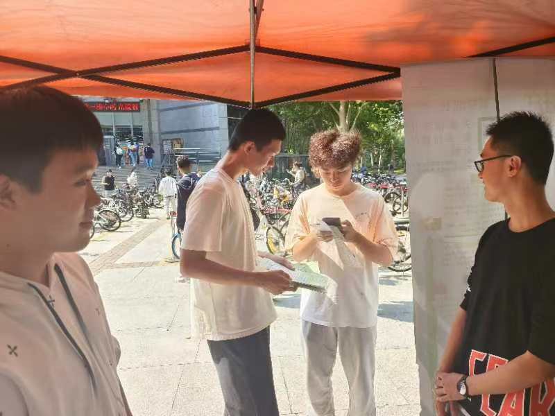 环护童心，筑梦成长——信息科学与工程学院校园公益主题活动