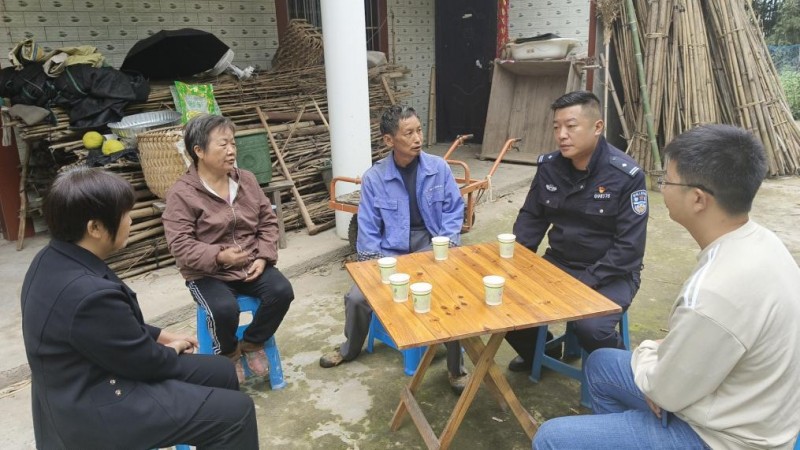 车辋镇人大：“四官一员进村社”，把实事做到群众心坎上