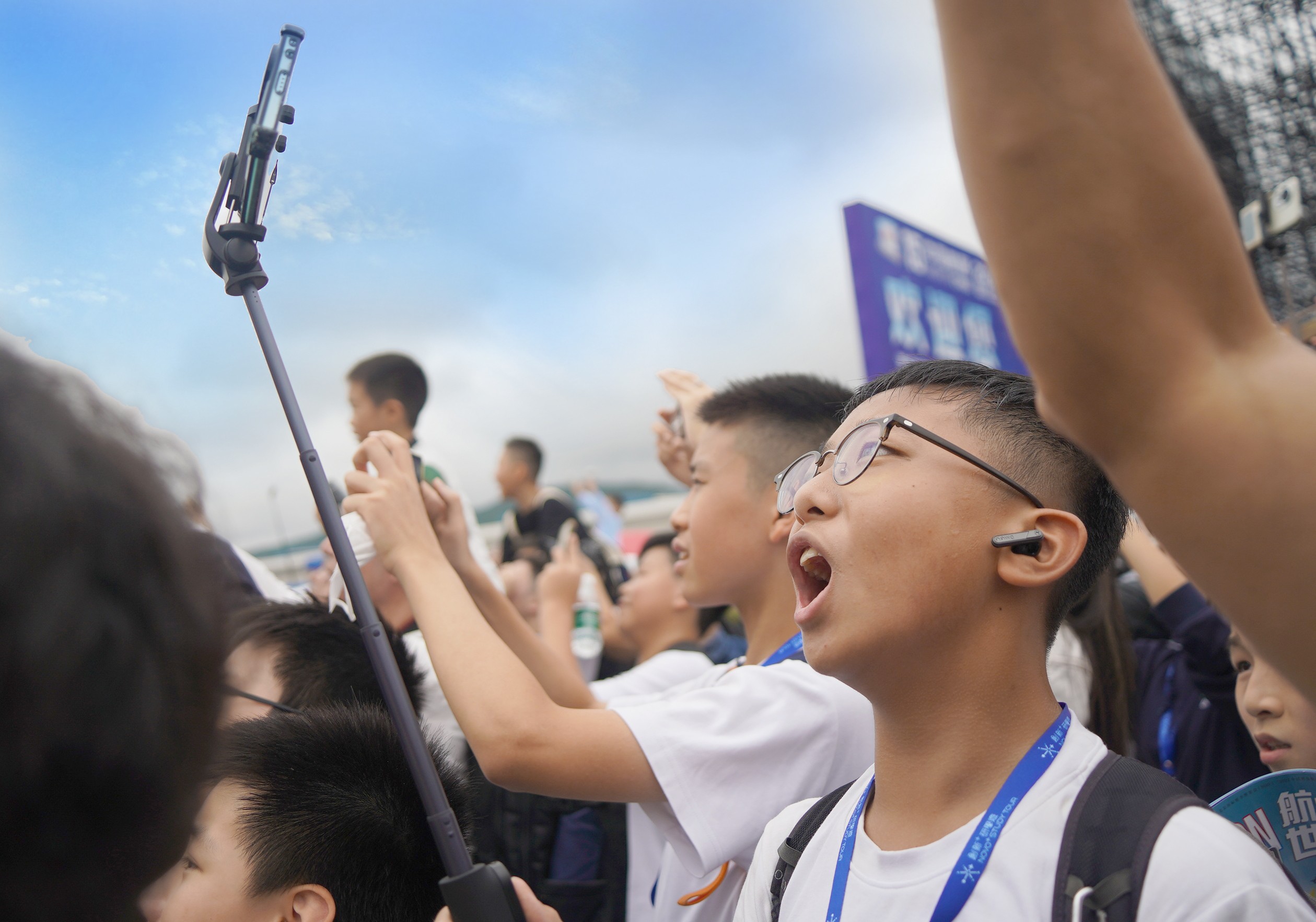 微信图片_20241115173157.jpg 丽新集团携中国宇航学会邀香港青少年赴珠研学 启航天探索之旅