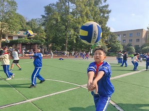 彭州市庆兴神钢小学第三十二届冬季综合运动会