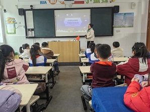 彭州市庆兴神钢小学开展“宪法宣传周”系列活动