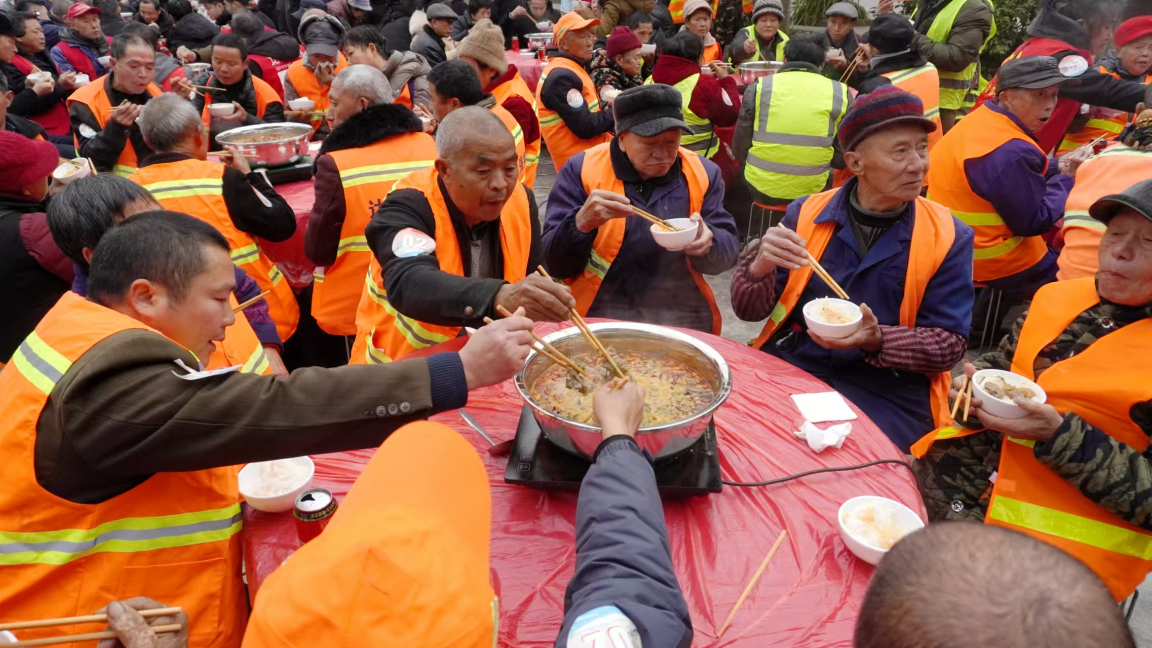 来自龙门山的温暖问候，喜羊羊美食文化旅游周在邛崃临济镇启幕