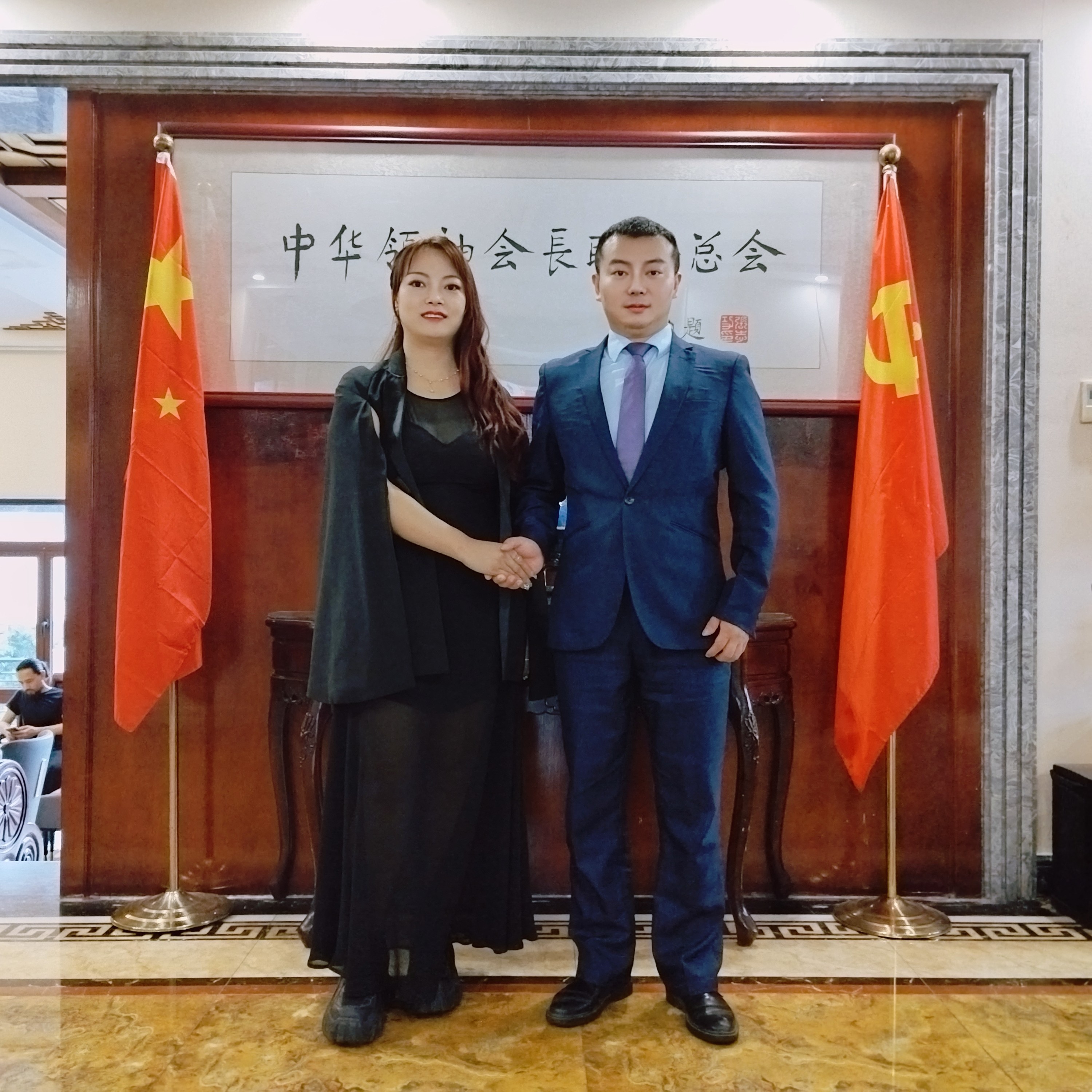 鑫网传媒：领航直播经济，共创万亿级网红经济新纪元