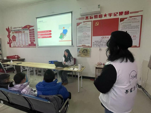 川农学子爱心支教：点亮社区儿童多彩寒假