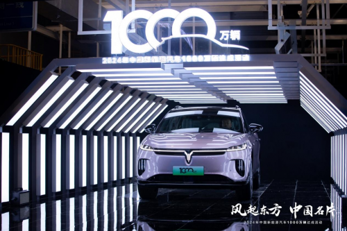 展示造车“含新量” 东风汽车为中国品牌向上注入新力量