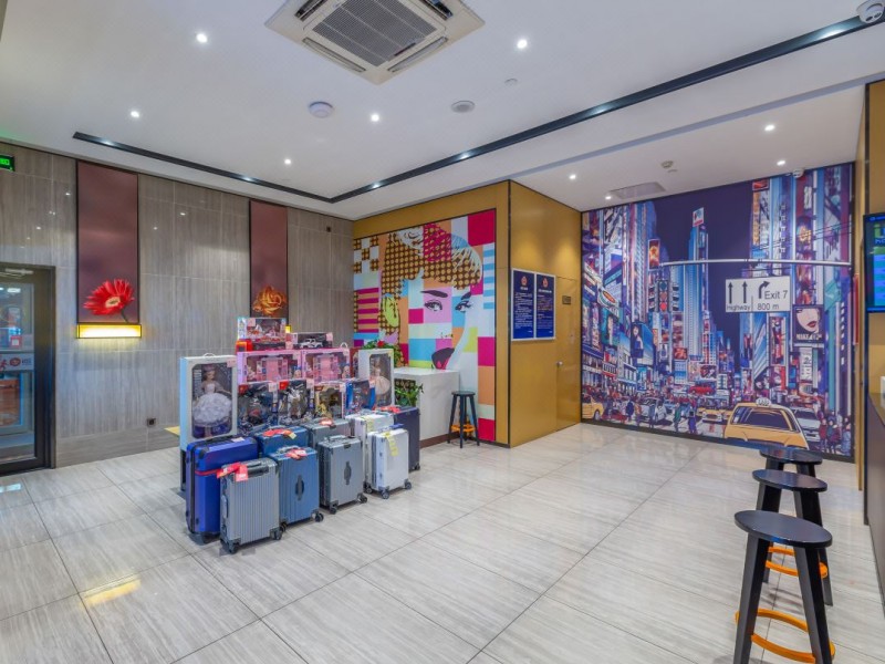 IU酒店：拒绝被定义，要做就做「超标女神」！
