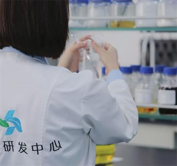 好一朵美丽的茉莉花 | 茉莉花花油：杨森药业以专利撬动亿级美妆市场
