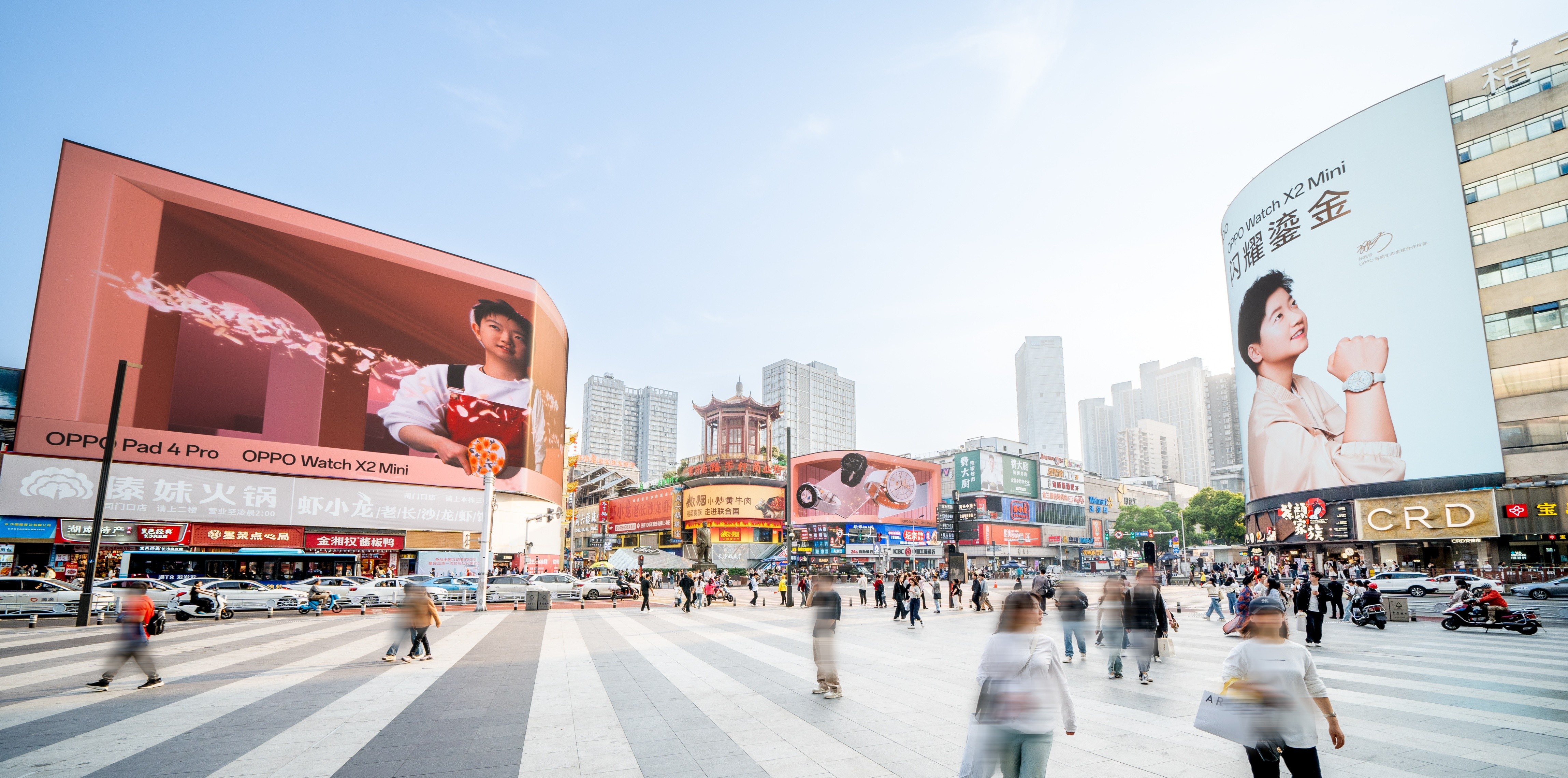 OPPO 智能生态全球合作伙伴孙颖莎，亮相长沙 3D 大屏预热OPPO全新产品