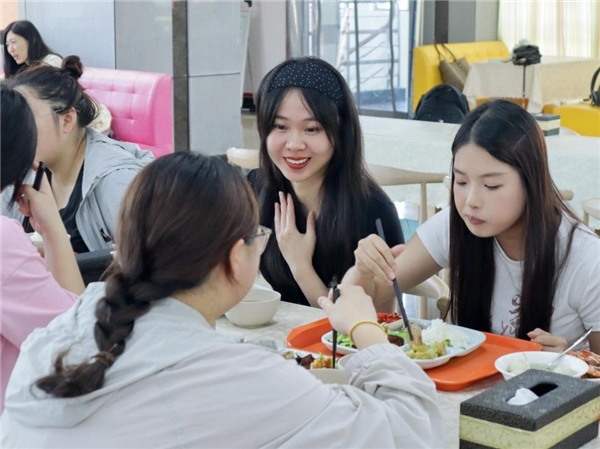开盲盒拼饭搭子？浙江这所高校的师生互动太会玩