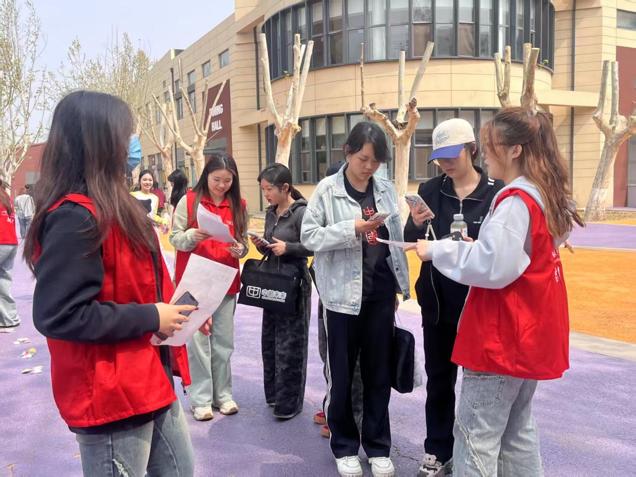 “春风伴读三十载 书香润心向未来” 公益图书捐赠主题活动圆满结束