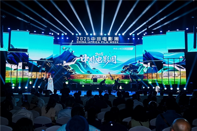 从国际舞台到线下剧场 刘果楠用魔术为中外文化交流架桥