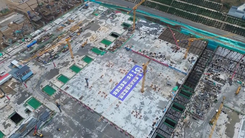 西北最大高铁枢纽西安东站主体结构封顶