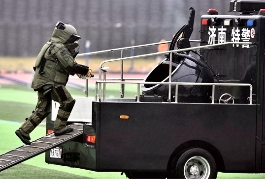 济南举行公安干警实战大练兵