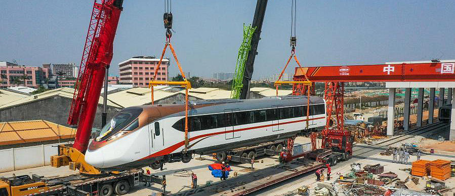 粤港澳大湾区首列时速160公里地铁列车成功“安家”