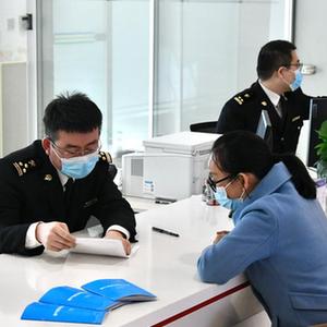 上合示范区为出口上合组织国家产品提供“经济护照”