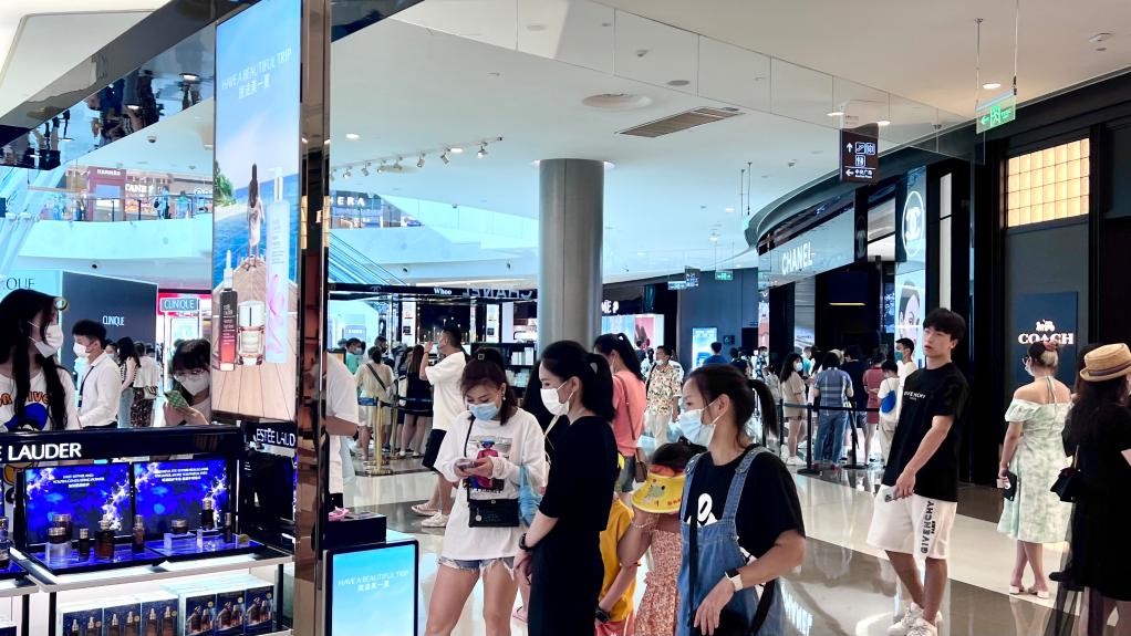 海南三亚：旅游项目人气攀升 消费市场持续回暖