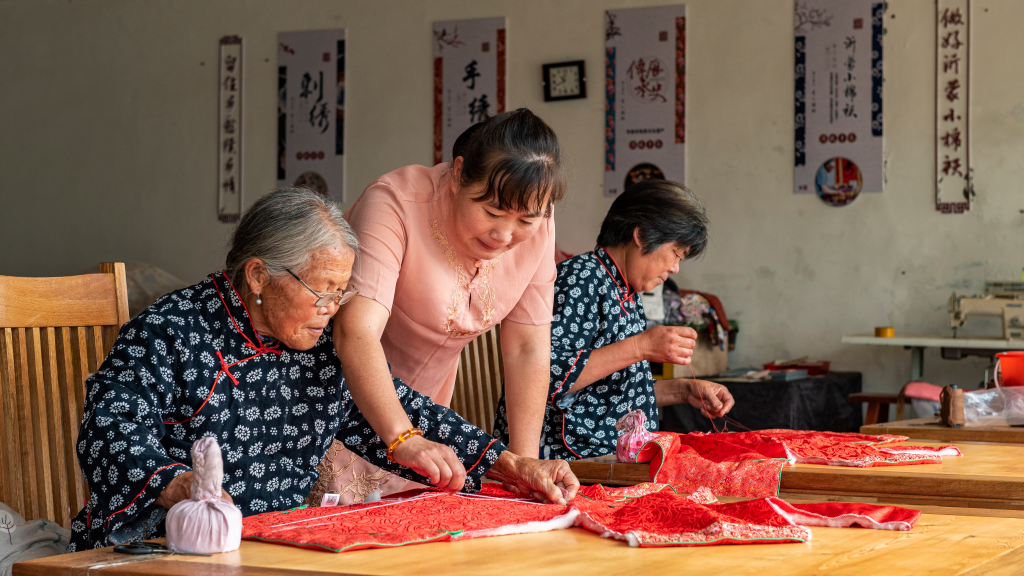 记者观察：针线里的新生活——沂蒙老区吴家楼子村走笔
