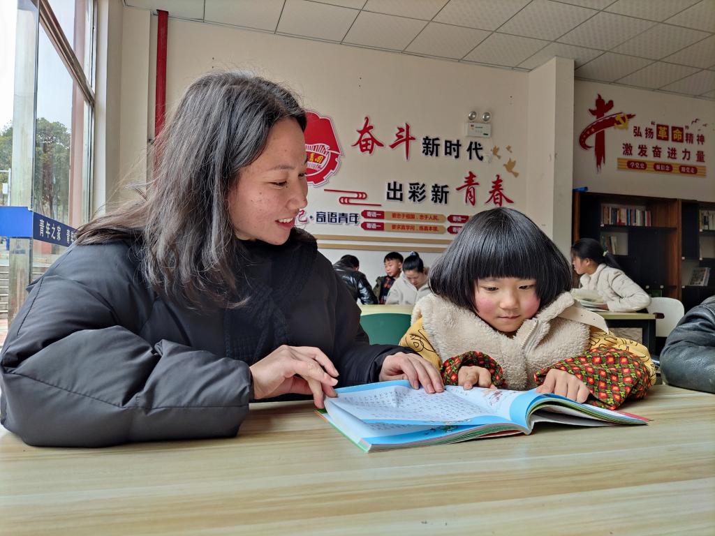 新华全媒+丨云南镇雄：让易地搬迁群众乐享新生活
