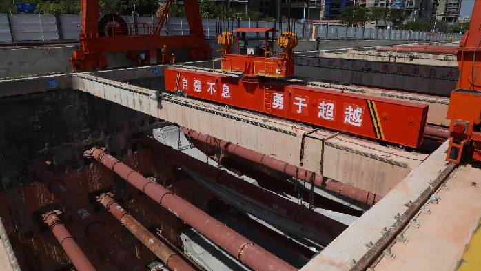 新华全媒+｜地下“搭积木”走进装配式地铁站