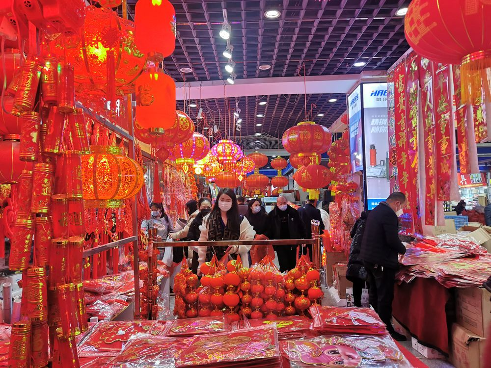 一线观察：各地消费市场加速回暖