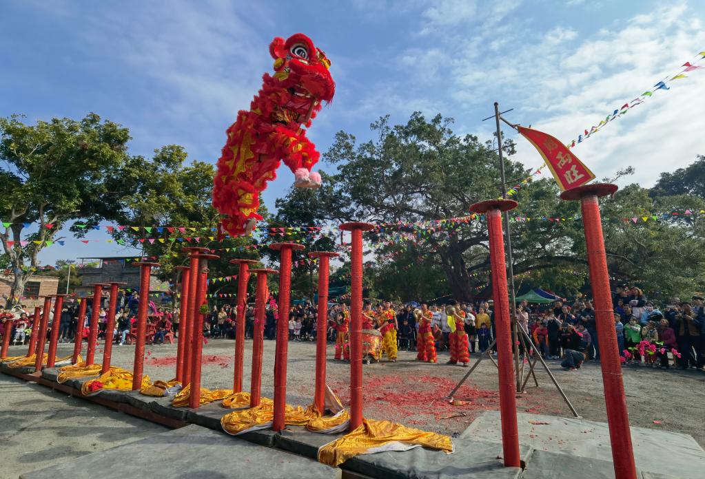 看狮舞：“神秘的东方力量”