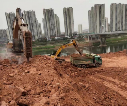 新化上渡街道：全力推进项目建设拉通沿江路“肠梗阻”