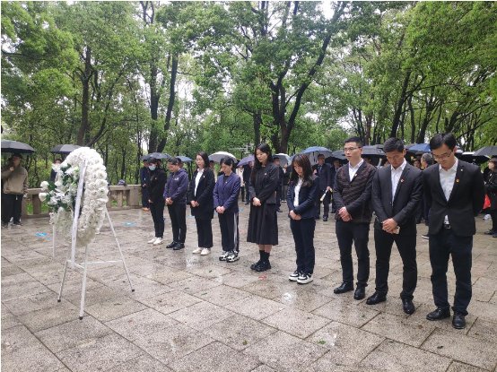 祭革命英烈，树清风正气——江西分公司开展清明“清廉”追思主题活动