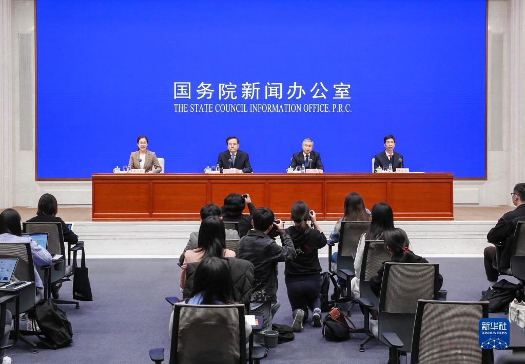 国家助学贷款已累计发放4000多亿元惠及学生2000多万名