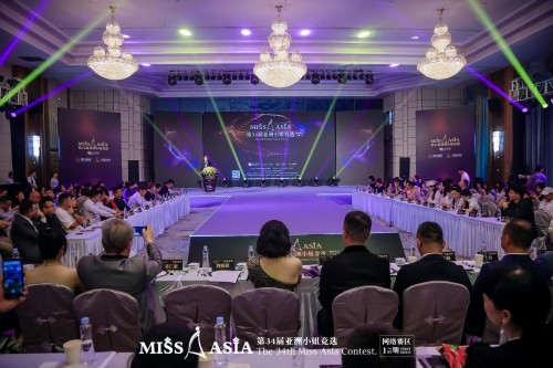 恭喜!42号华飞儿夺得第34届亚洲小姐网络赛第一期决赛网络人气“亚军”