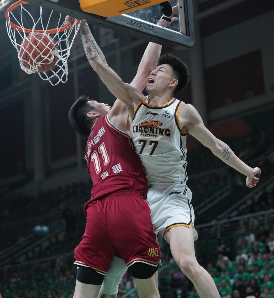辽宁队卫冕CBA总冠军 赵继伟蝉联总决赛最有价值球员