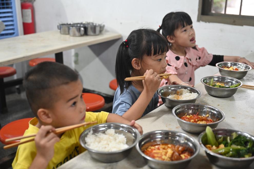 探访台风安置点：乌云压境，有备无患