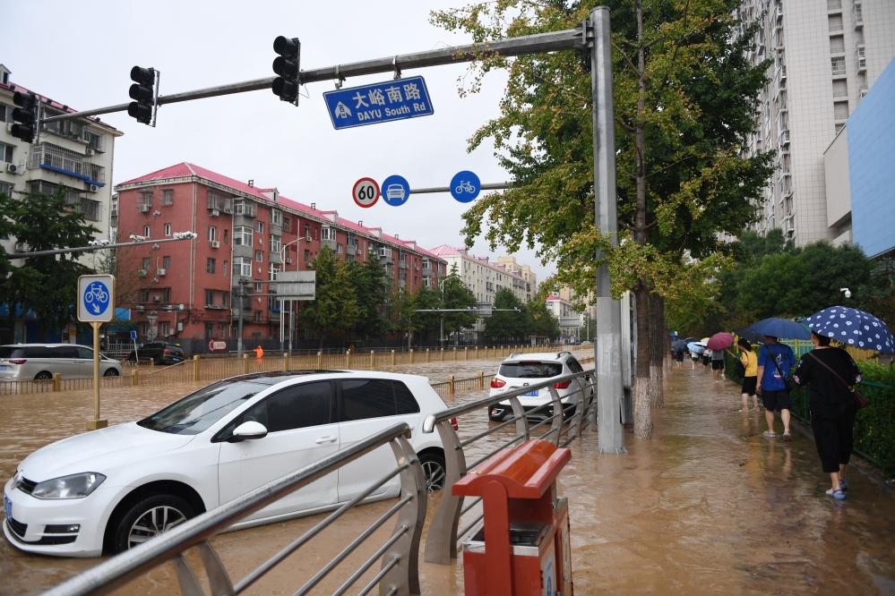 直击北京强降雨：房山和门头沟部分地区通讯信号中断