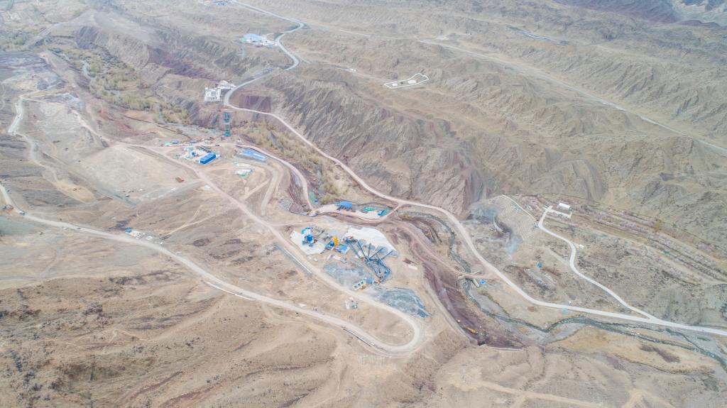 四季看新疆之沿着河湖看新疆丨东天山腹地“超级充电宝”建设施工忙