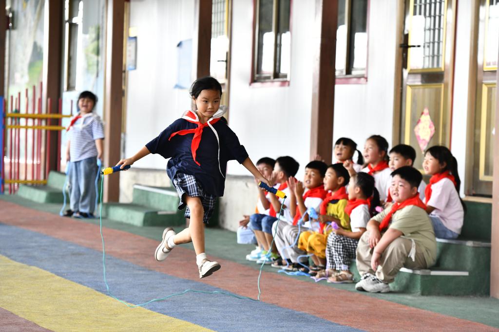 微山湖上闻书声