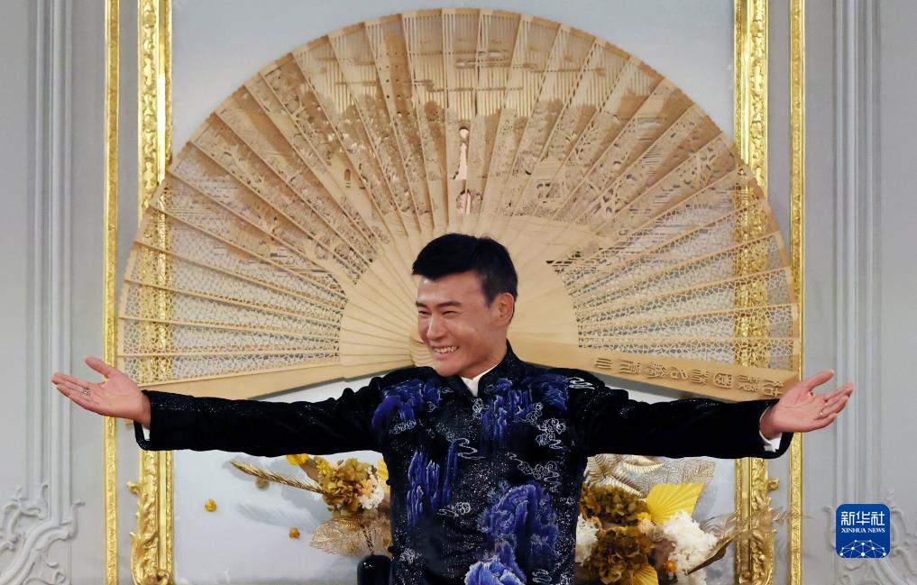 “恭王府服饰秀”在巴黎绽放东方文化魅力