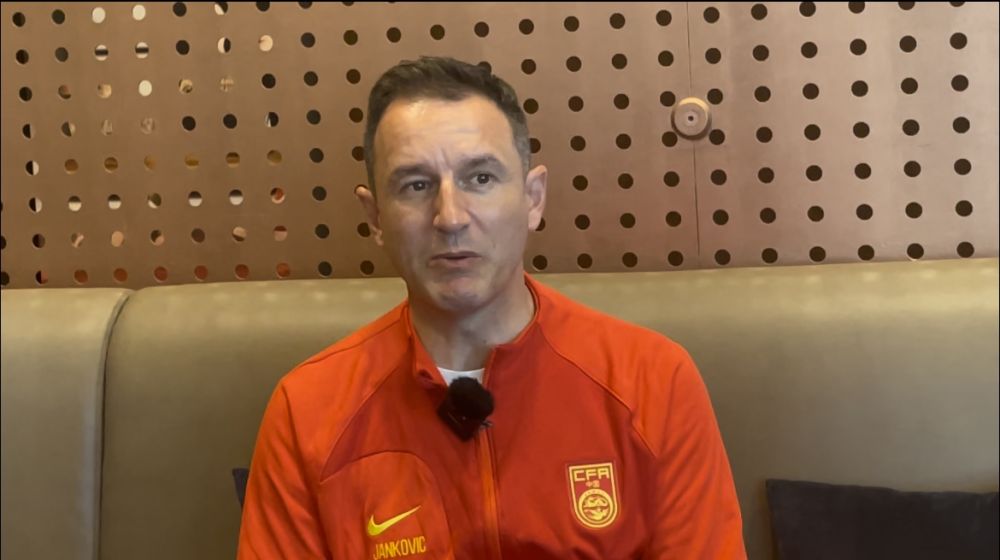 中国男足抵达卡塔尔 当天开训备战亚洲杯