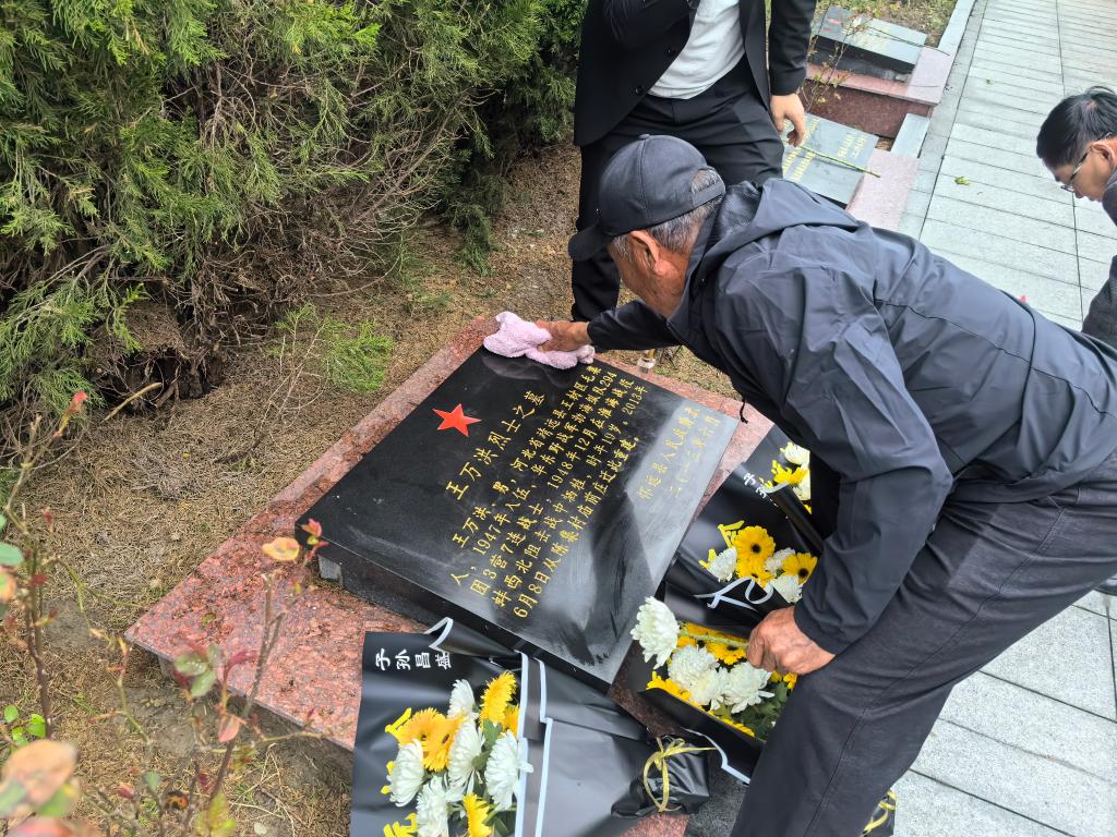 他们，帮80多位烈士与亲人再“相见”