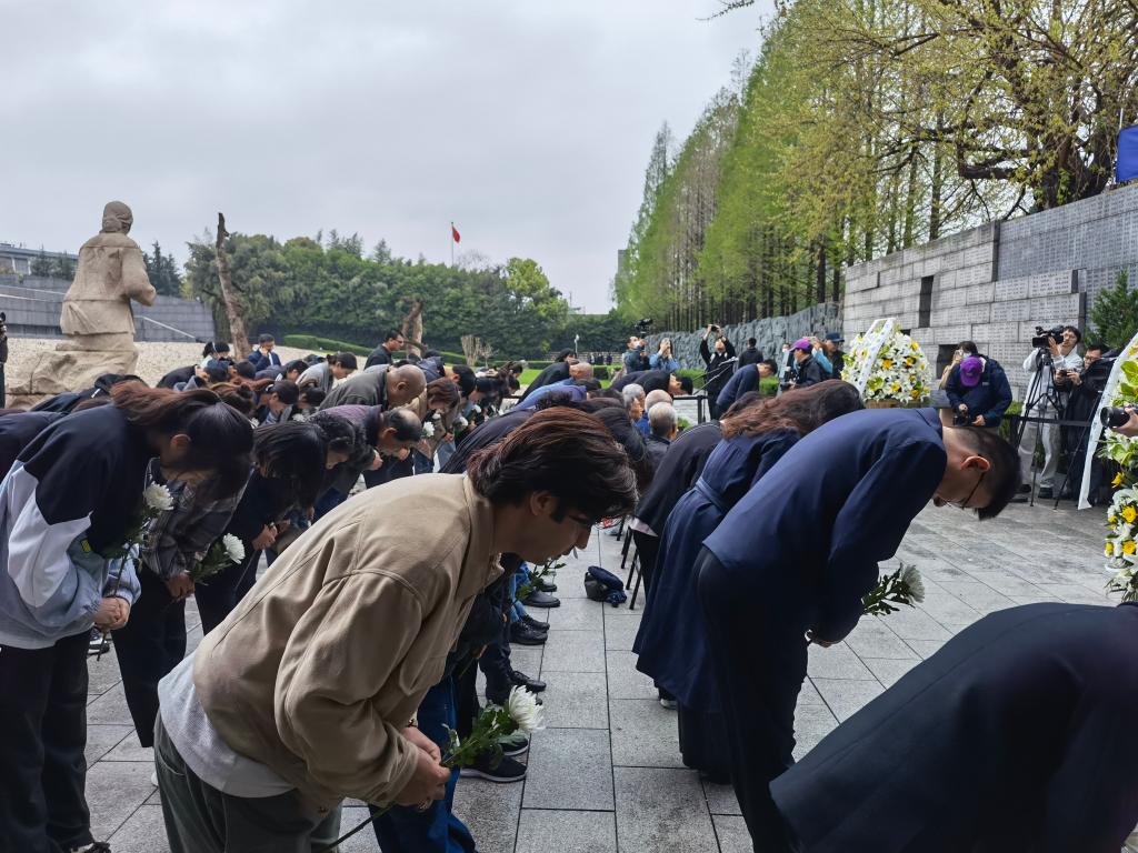 南京大屠杀死难者清明祭 幸存者仅剩36人