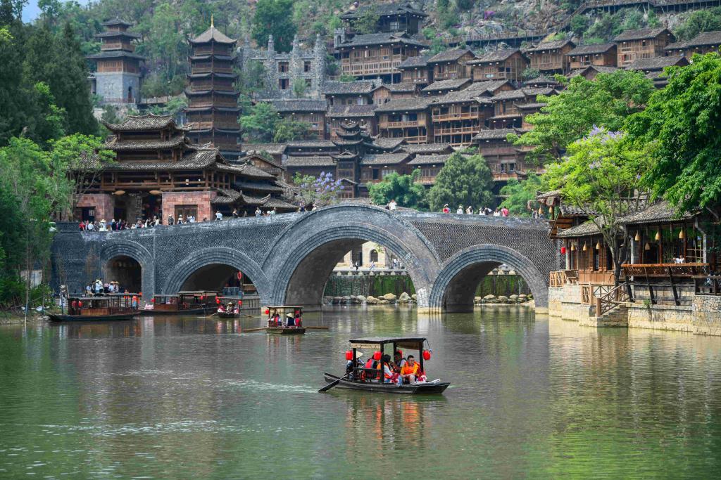 文化新观察丨走，到县城去旅游！