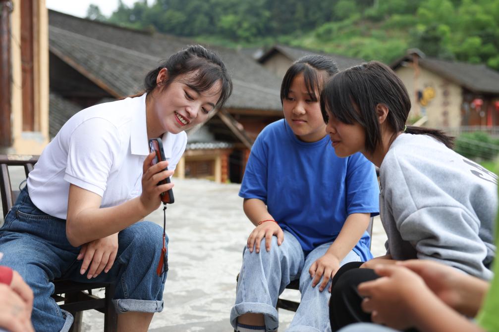 从十八洞村出发，奔赴“诗与远方”