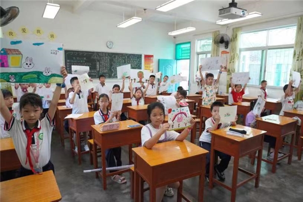 广东金融学院慈心筑梦突击队|“青”心呵护，筑梦“童”行 作者：慈心筑梦突击队