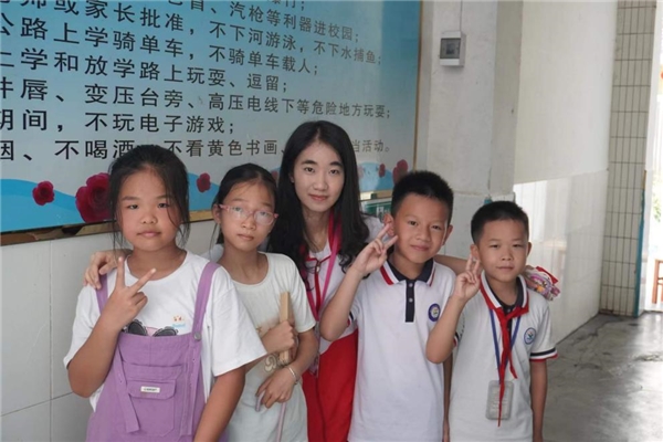 广东金融学院慈心筑梦突击队|“青”心呵护，筑梦“童”行 作者：慈心筑梦突击队