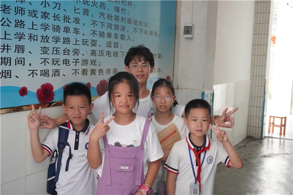 广东金融学院慈心筑梦突击队|“青”心呵护，筑梦“童”行 作者：慈心筑梦突击队