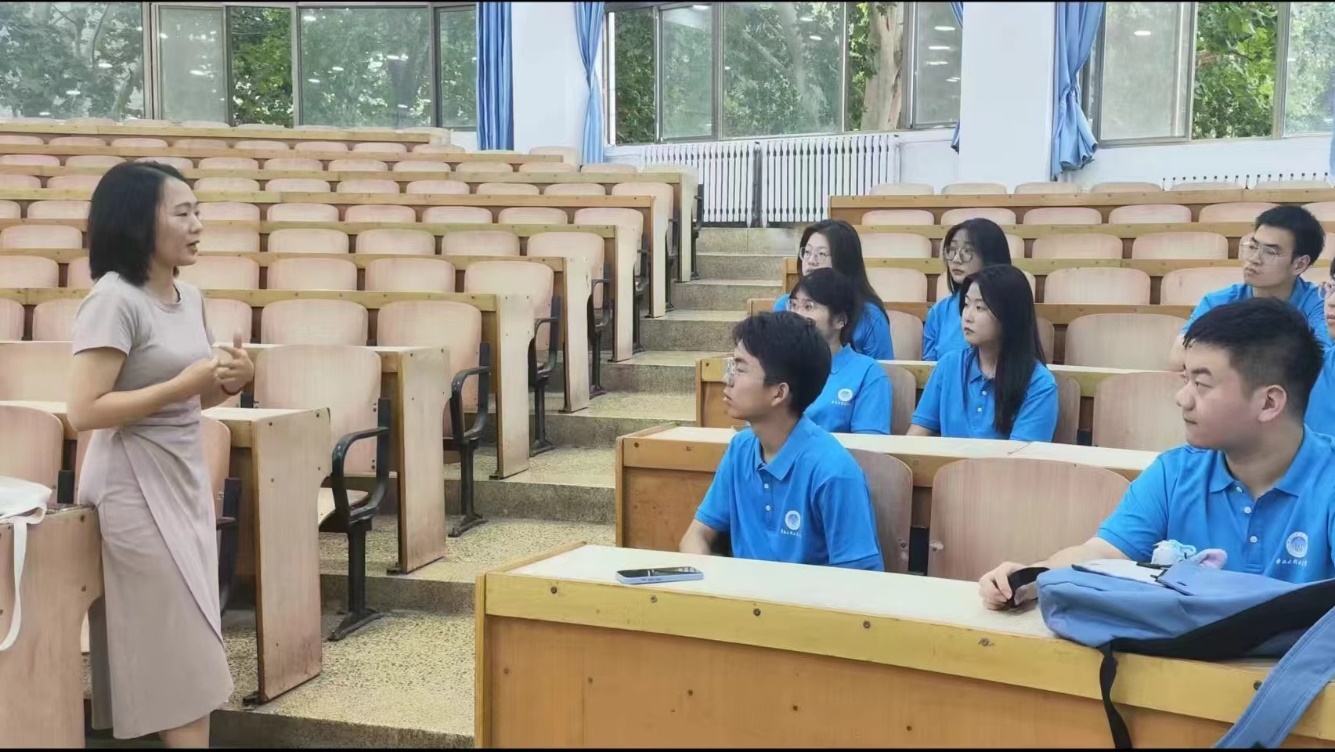 华北水利水电大学“智网知行”专业行业调研团开展智慧电力探秘之旅