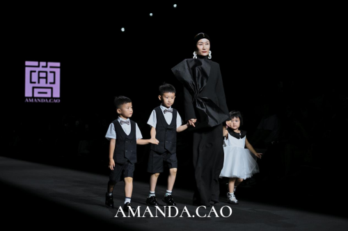 AMANDA.CAO：以“华灯初尚”诠释女性独一无二且不被定义的美