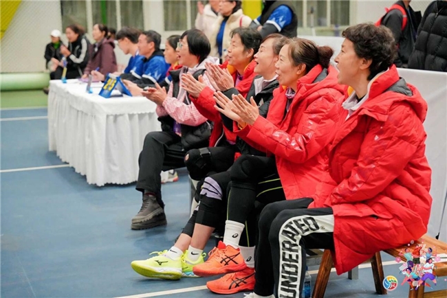 赛场激情燃烧  凉山冬日不“凉” 2024萨马兰奇杯气排球邀请赛火热进行