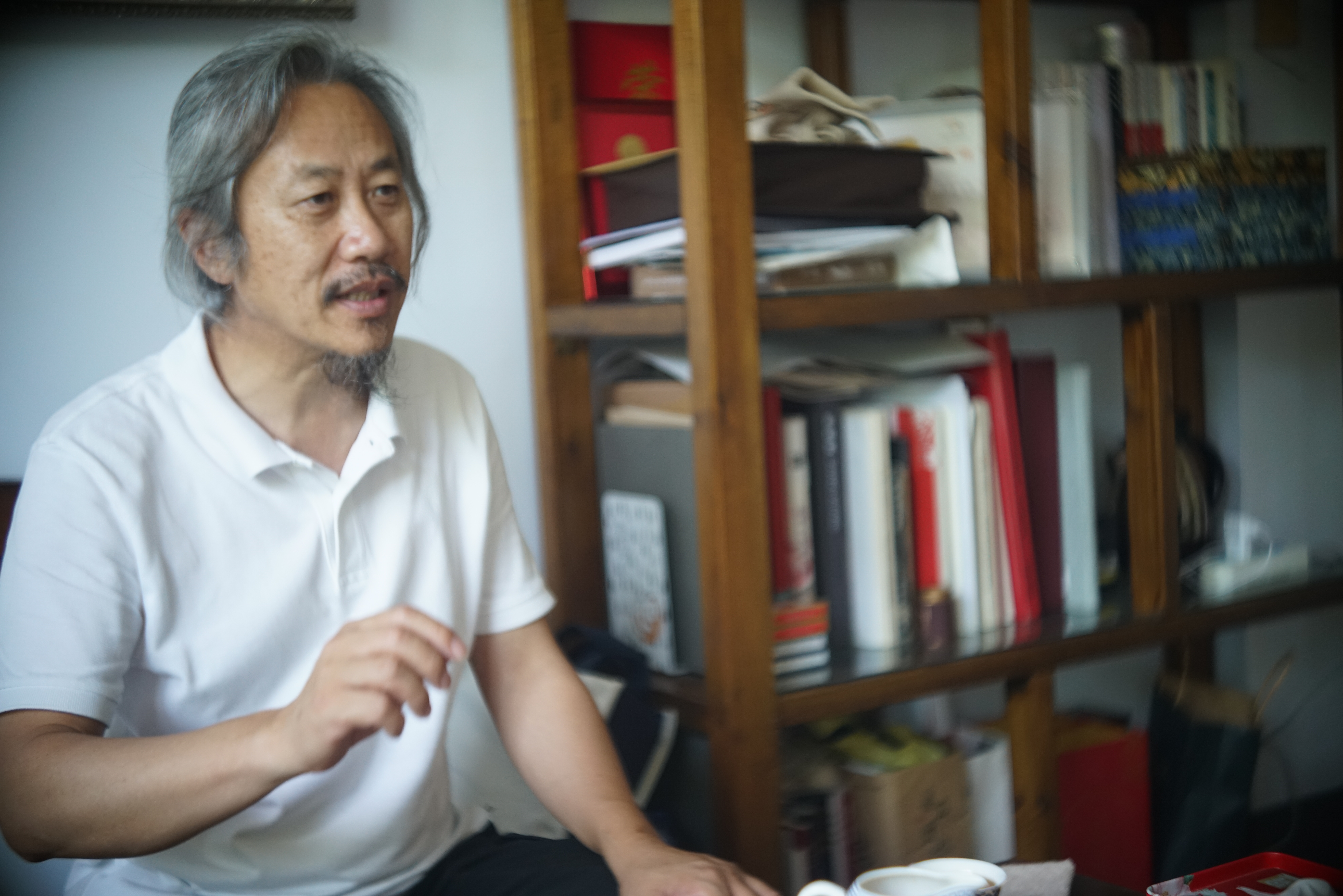 薛杰喜：自传体绘画散文集《痕迹未央——画说人生》付梓面世