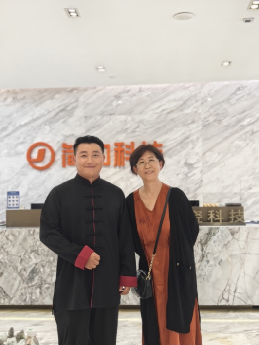 健康消费新势力崛起：简橙在线教育助力银发族实现科学养生
